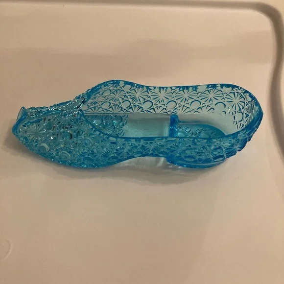 EAPG - Antique Bryce Brothers Daisy & Button Blue Glass Shoe - Picture 3 of 16